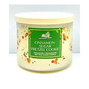 Bath & Body Works 3 WICK CANDLE CINNAMON SUGAR PRETZEL COOKIE Sold Out